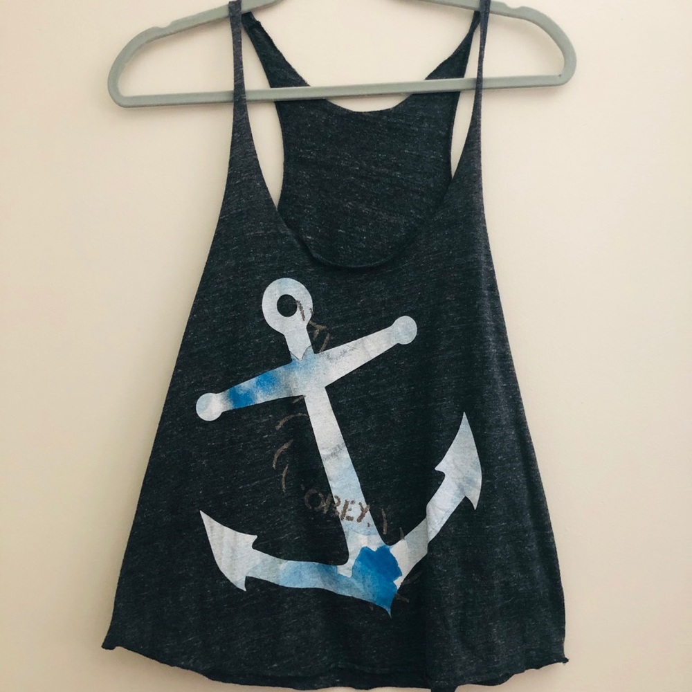 Obey Tank